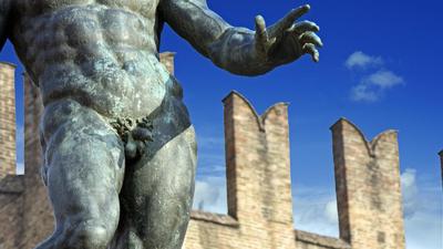 Pomnik Neptuna starożytna Grecja rzeźba sztuka kultura penis członek prącie