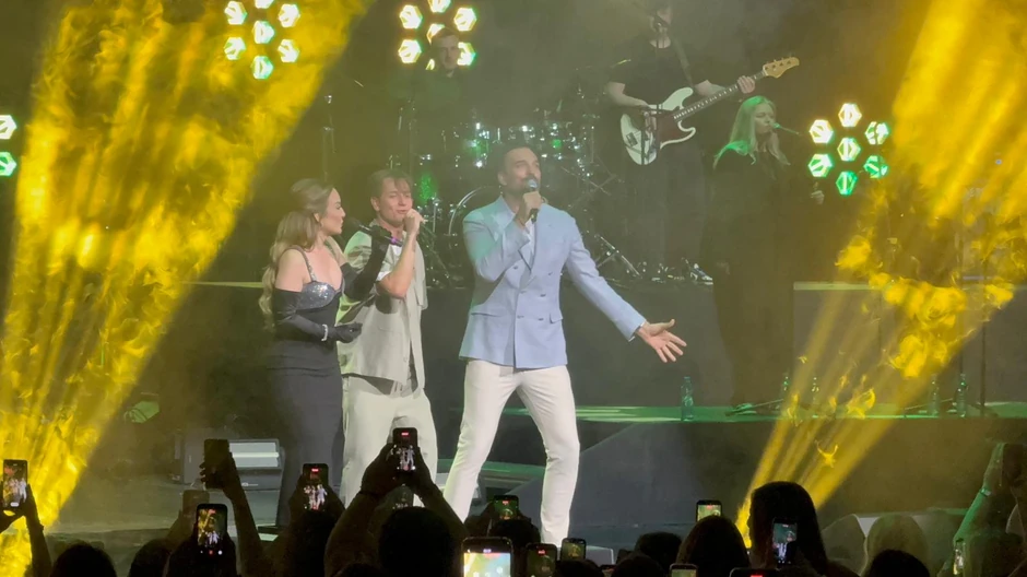 Jelena Tomašević i Ivan Bosiljčić na sceni sa Jakovom Jozinovićem