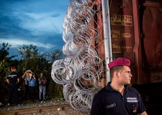 Węgierskie media od lat informują o zagrożeniu ze strony migrantów. Tyle że ich już nie ma