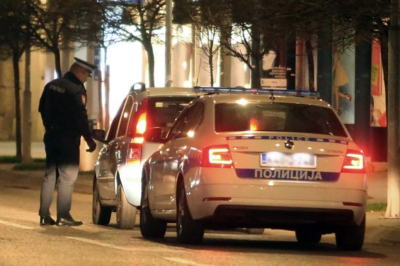 MUŽ UBIO ŽENU IZ LOVAČKE PUŠKE, PA PUCAO SEBI U GLAVU Užas kod Gračanice