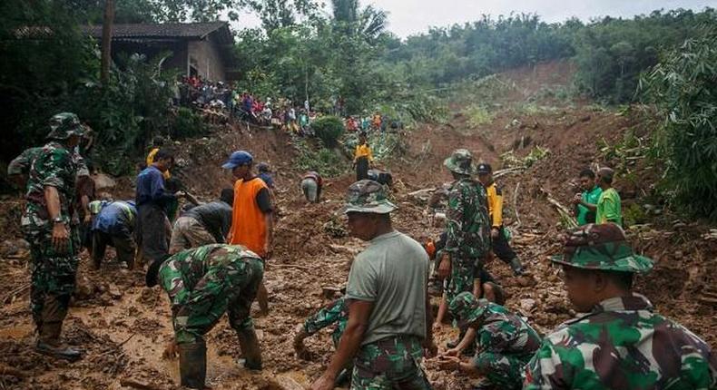Nearly 50 die in Indonesia landslides, authorities warn of more rain