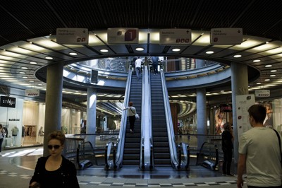 59 proc. Polaków za zniesieniem zakazu handlu w niedzielę [SONDAŻ]