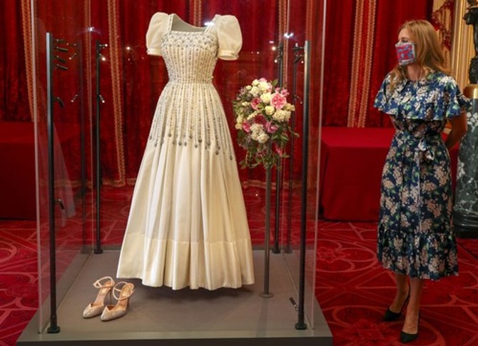 Vintidž haljina kraljice Elizabete koju je princeza Beatris nosila na svom venčanju