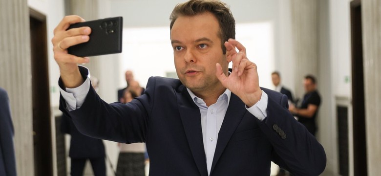 PiS ekspresowo zwołuje konwencję. Rzecznik partii zdradził pewien szczegół dot. kandydata