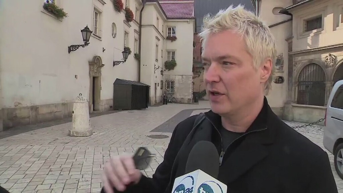 Światowej sławy trębacz Chris Botti zagrał hejnał z wieży mariackiej. WIDEO