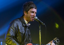 Miley Cyrus i Lady GaGa na celowniku Gallaghera: Żal mi ich