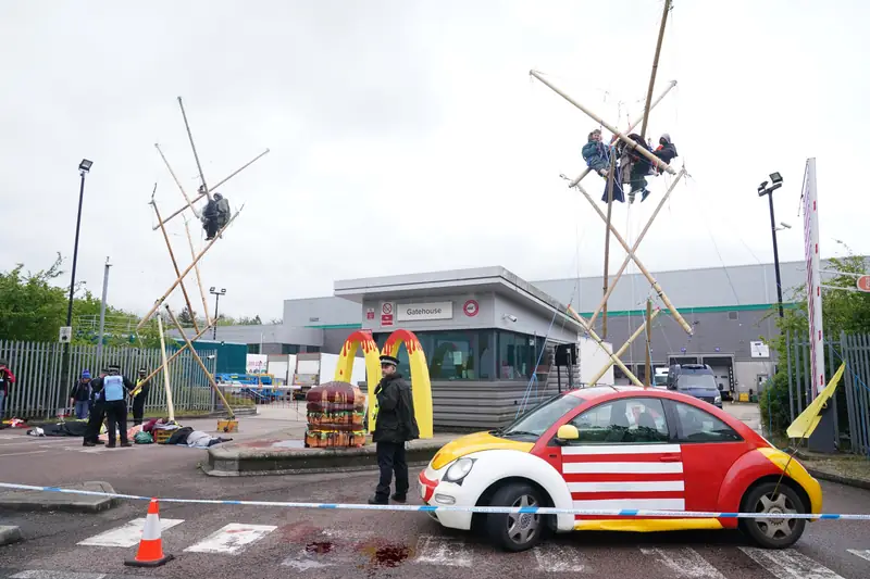 Blokada centr dystrybucyjnych brytyjskiego McDonald&#39;s