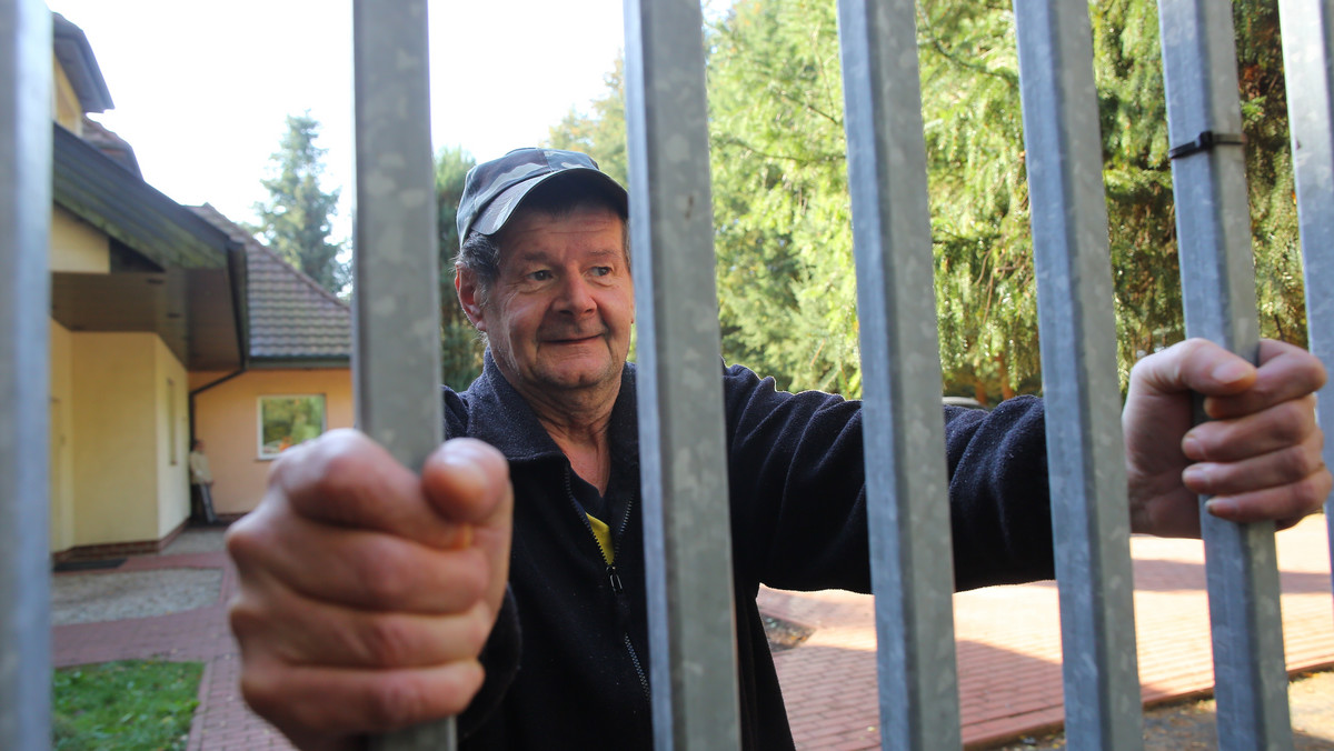 Wojewoda wielkopolski Zbigniew Hoffmann podjął dziś decyzję o zamknięciu domu pomocy dla osób potrzebujących w miejscowości Wolica w Wielkopolsce. Decyzja jest ostateczna i ma rygor natychmiastowej wykonalności.