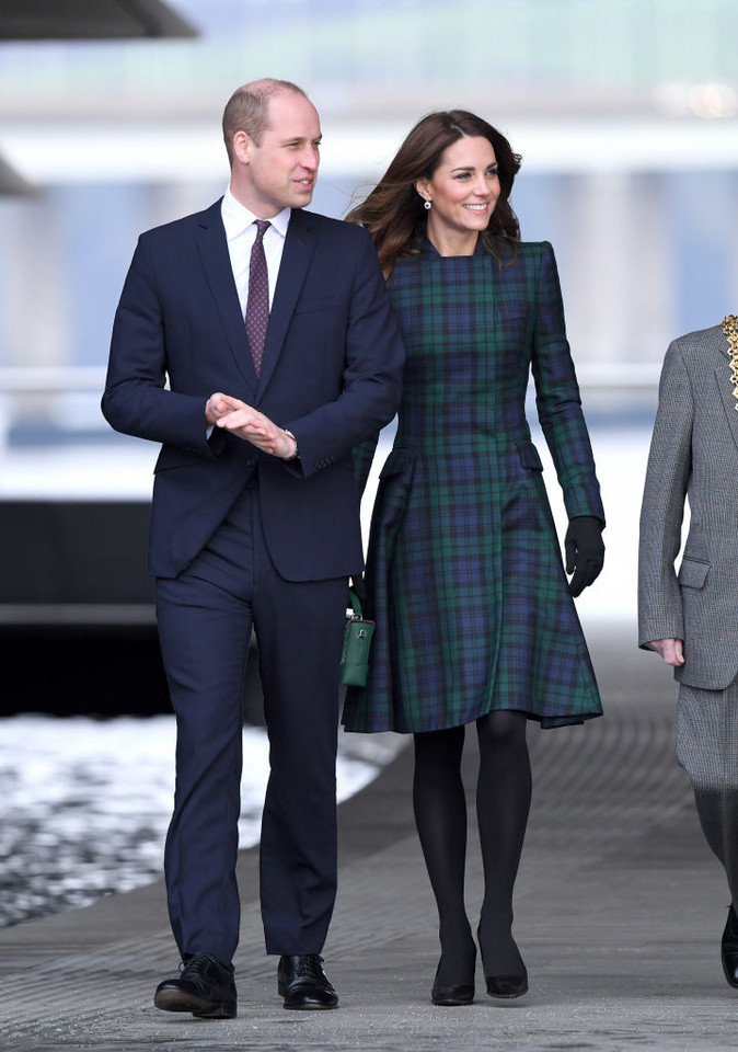 Kate Middleton i Meghan Markle w takich samych stylizacjach