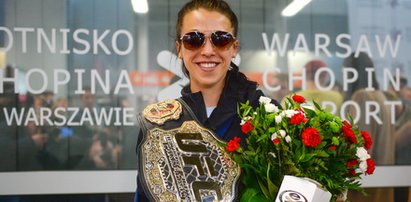 Jędrzejczyk wróciła do kraju ze złamaną ręką