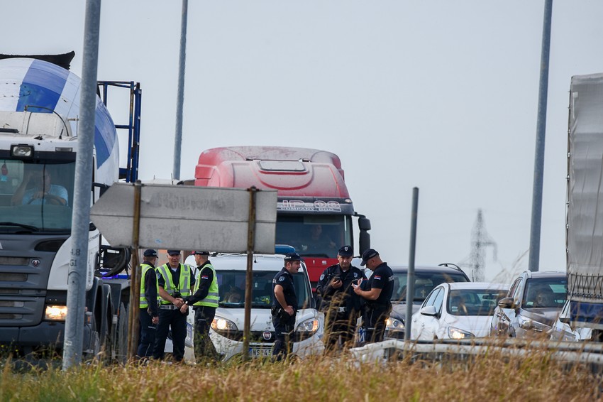 Nesreća na Zrenjaninskom putu, poginuo vozač kamiona