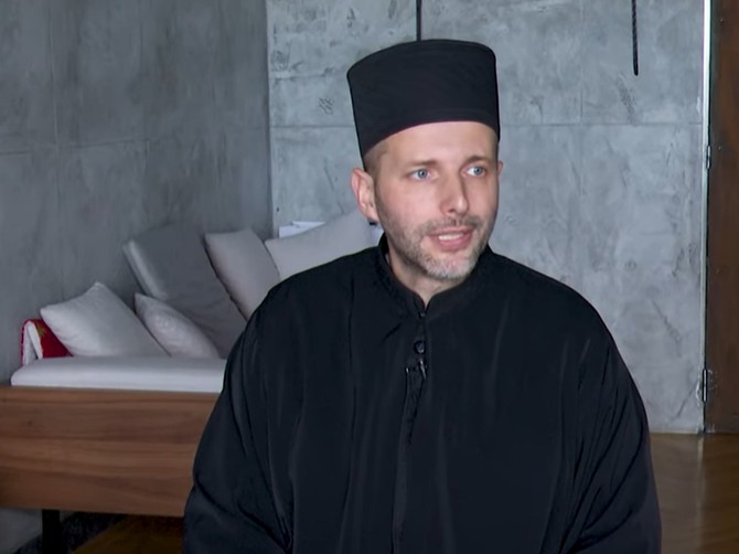 Kako se pravilno slavi slava? Sveštenik Jovanović otkriva gde najčešće grešimo