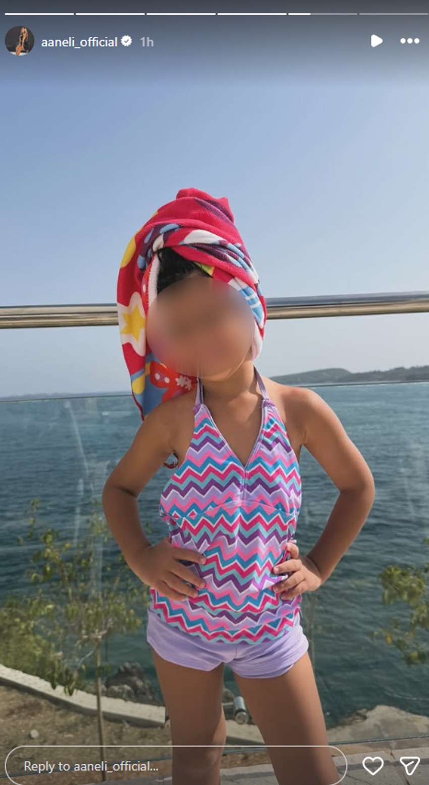 Aneli Ahmić odvela malu Noru na letovanje: Slike sa bazena i tobogana oduševile
