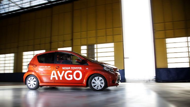 Nowa Toyota Aygo polskie ceny Auto Świat