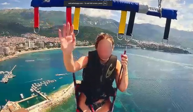 Tijana R. moli da je spuste tokom parasejling vožnje