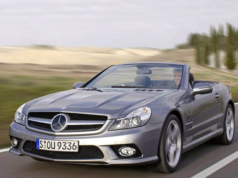Mercedes-Benz SL – radykalna zmiana na drugą połowę cyklu modelowego