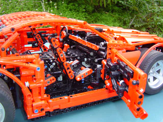 Zbuduj sobie samochód z Lego...