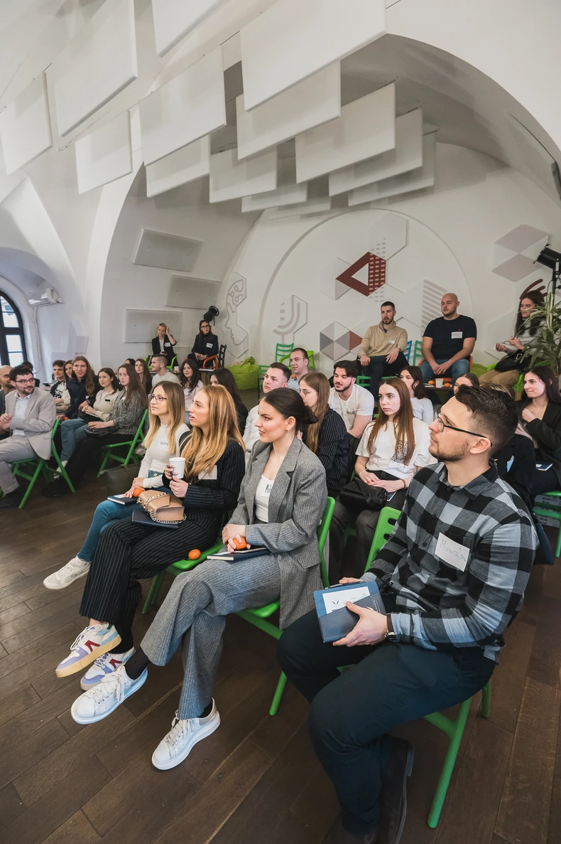 Miloš Biković osnovao Fondaciju posvećenu mladima