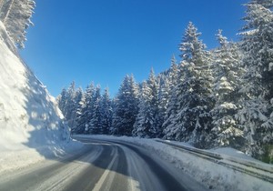 Saobraćajnice na Zlatiboru pod snegom