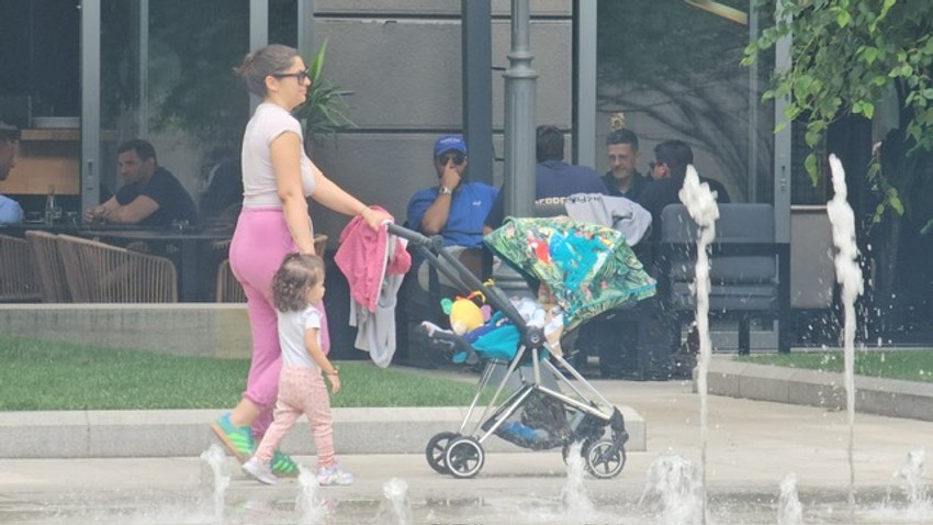 Paparaco Nadice Ademov sa decom