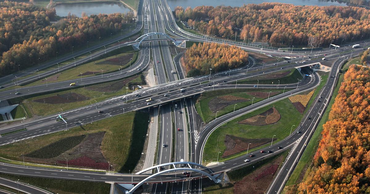  Władze Katowic chcą zadaszyć autostradę A4 i ustawić na drodze szklarnie. To może mieć sens