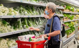 Od czwartku w sklepach obowiązują godziny dla seniorów. Opublikowano rozporządzenie