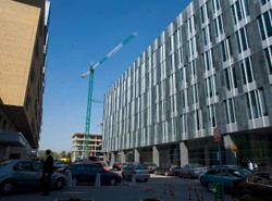 Zapaść na rynku nieruchomości. W 2022 r. deweloperzy sprzedali o 35 proc. mniej mieszkań niż w 2021 r.