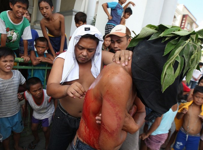 Wielki Tydzień na Filipinach