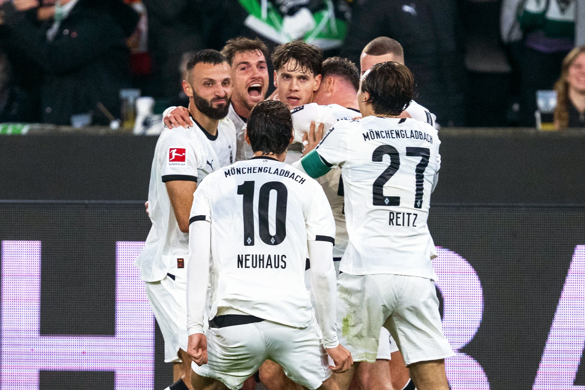 Gladbach schlägt Köln 3:1 - erster Heimsieg rettet aus Abstiegszone