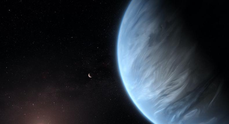 An artists impression shows the planet K2-18b, its host star and an accompanying planet in this system. K2-18b is now the only super-Earth exoplanet known to host both water and temperatures that could support life. UCL researchers used archive data from 2016 and 2017 captured by the NASA/ESA Hubble Space Telescope and developed open-source algorithms to analyze the starlight filtered through K2-18bs atmosphere. The results revealed the molecular signature of water vapor, also indicating the presence of hydrogen and helium in the planets atmosphere.