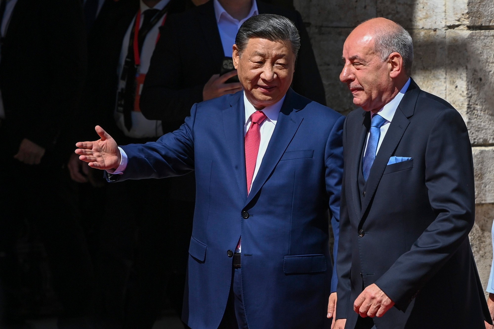 Maďarský prezident Tamas Sulyok prijíma čínskeho prezidenta Si Ťin-pchinga.