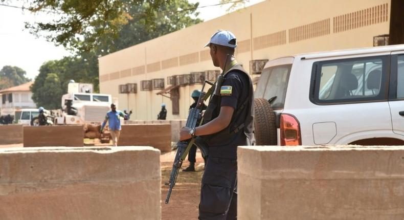 The United Nations Peacekeeping Mission in the Central African Republic said it has arrested 10 heavily armed men, including two former warlords from the majority-Muslim Seleka rebellion 