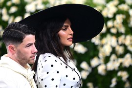 "Ona PRELEPA ŽENA, a on ČIST PROSEK", niko ne razume zašto se PRIJA udala za 11 godina mlađeg muškarca koji izgleda NEPRIMETNO pored nje, a on je muž za poželeti