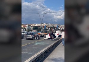 Automobil se prevrnuo na Brankovom mostu 