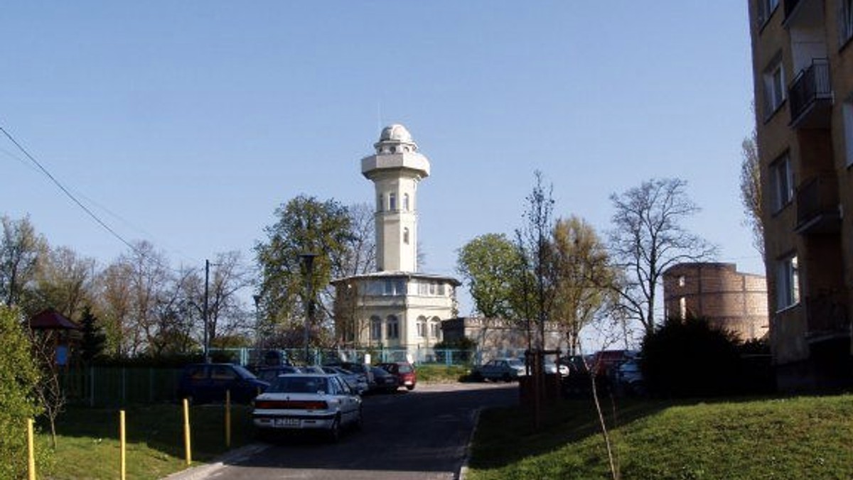 Na dzisiejszy wieczór Obserwatorium Astronomiczne Uniwersytetu Zielonogórskiego przy ul. Lubuskiej 2 w Zielonej Górze zaplanowało tzw. pokaz nieba. Przez teleskop będzie można zobaczyć m.in. Księżyc, Wenus i Marsa.