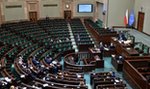 Skandal! Puste ławy sejmowe podczas ważnej debaty o ochronie granicy