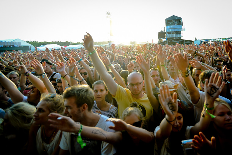 Publiczność na festiwalu Heineken Open'er (fot. Artur Rawicz / Onet)