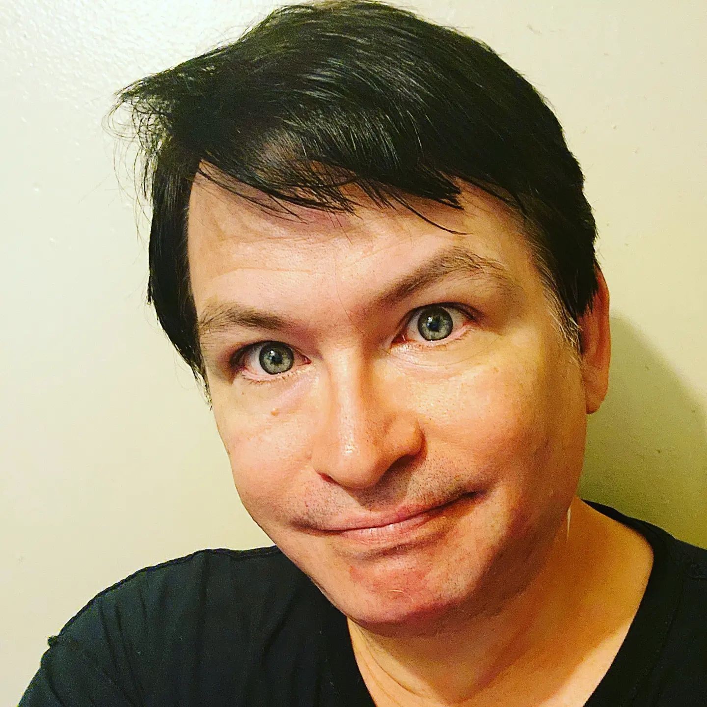 Newyorčan Jonah Falcon o sebe vyhlasuje, že má najväčší penis na svete.