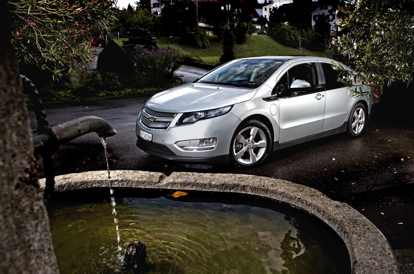 Chevrolet volt, a dokładniej mówiąc właściciele tego modelu, zaoszczędzili łącznie tyle benzyny, ile mieści w swoich zbiornikach spory tankowiec