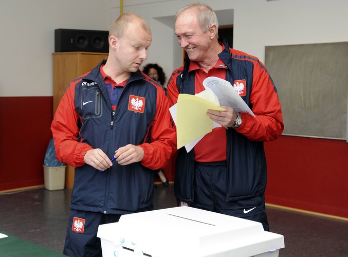 Selekcjoner na wyborach był uśmiechnięty