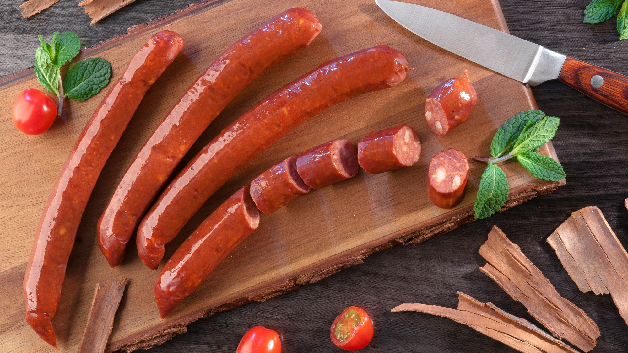 Zápasíte pred raňajkami s nepoddajným obalom na párkoch?