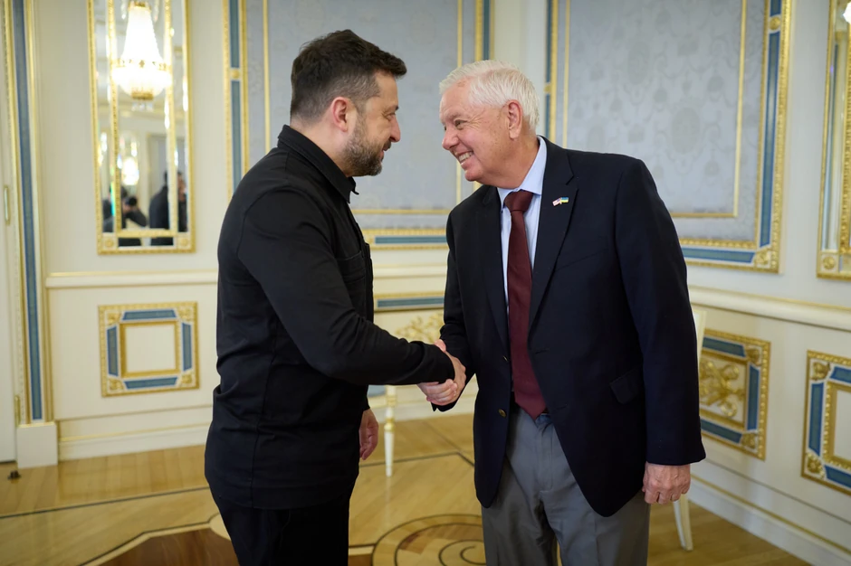 Lindzi Grejem sa Volodimirim Zelenskim