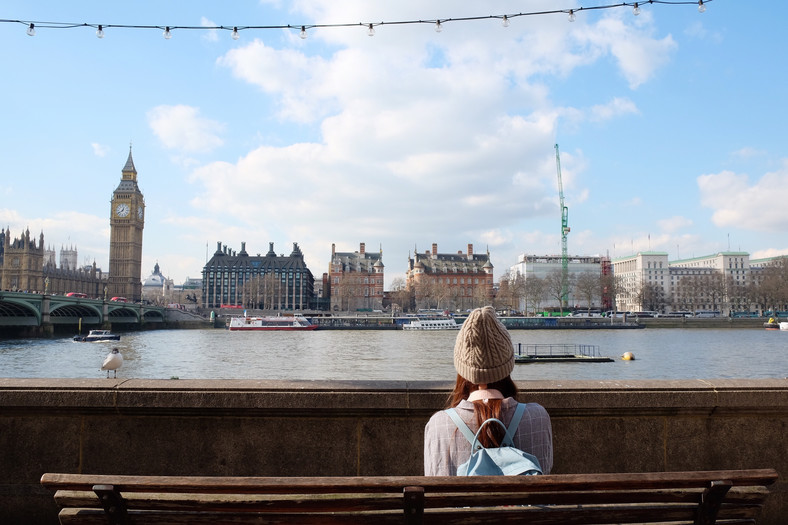 Londyn. Widok na Big Bena i Westminster Bridge