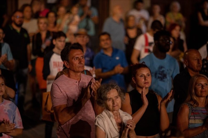 Malerova simfonija ispred SNP-a