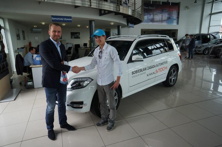Kamil Stoch i nowy właściciel jego mercedesa