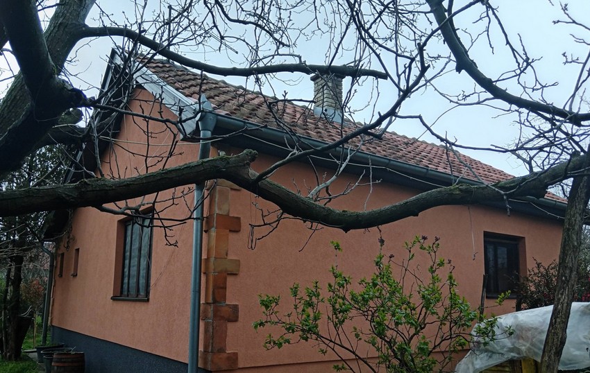 Nekretnina se nalazi se u blizini Beograda i odmah je useljiva