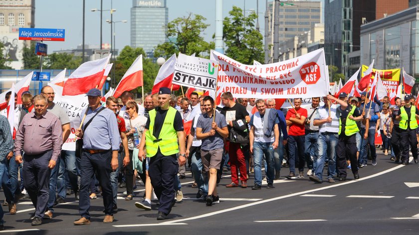 Rolnicy idą na Warszawę!