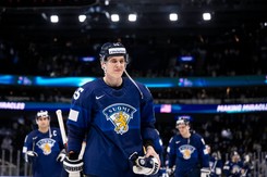 Trzecia wygrana Finów na hokejowych MŚ. Amerykanie rozbici