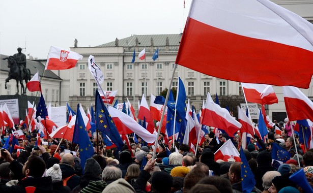 Polacy chcą, by rząd opublikował wyrok Trybunału Konstytucyjnego [SONDAŻ]