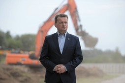 Minister obrony narodowej Mariusz Błaszczak w Ossowie